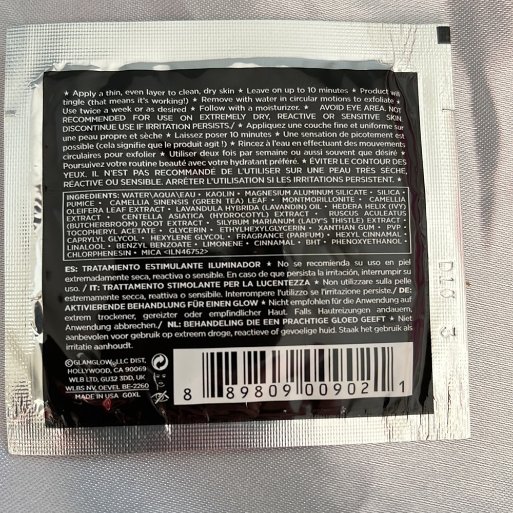 GLAM GLOW 6 piece Mask and Treatment bundle - Picture 11 of 11